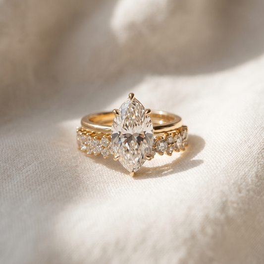 Luxury Marquise Diamond Ring Set in Gold - product photo