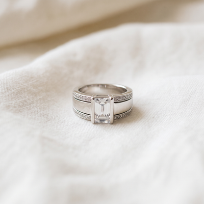 Vintage Inlaid Glass Ring - product photo